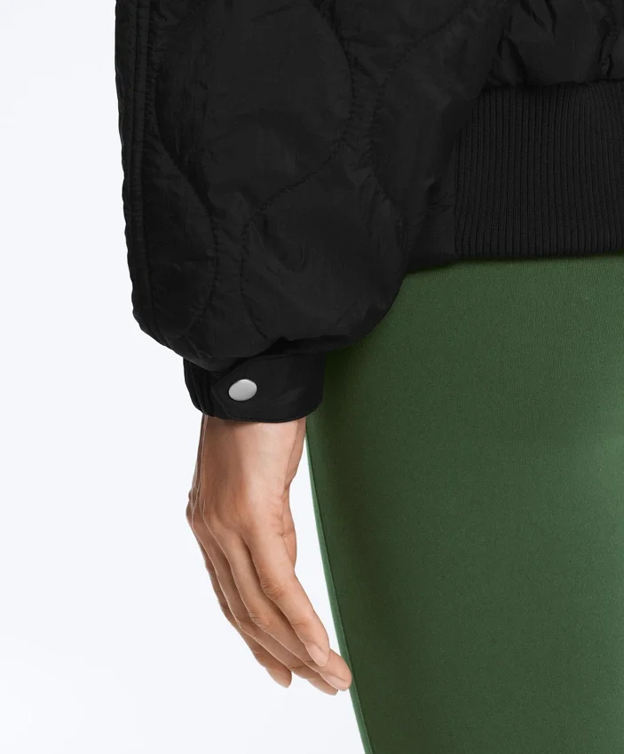 Wasserabweisende, mit Fellex® Aerogel gefütterte Jacke Wasserabweisende, mit Fellex® Aerogel gefütterte Jacke