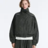 Wasserabweisende Nylon-Jacke im Karomuster Wasserabweisende Nylon-Jacke im Karomuster