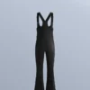 Wasserabweisende Ski-Latzhose mit ausgestelltem Bein Wasserabweisende Ski-Latzhose mit ausgestelltem Bein