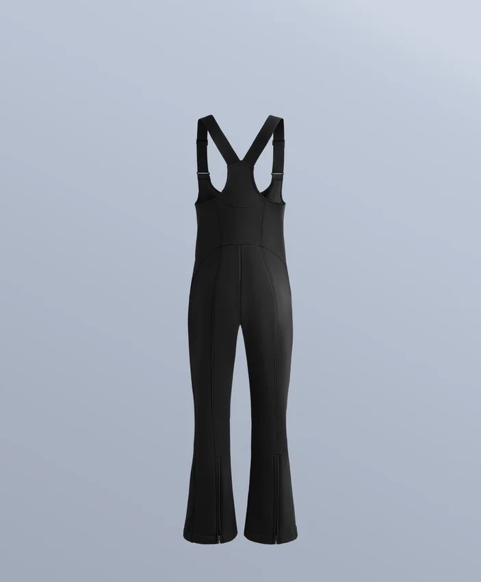 Wasserabweisende Ski-Latzhose mit ausgestelltem Bein Wasserabweisende Ski-Latzhose mit ausgestelltem Bein