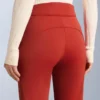 Wasserabweisende Stretch-Skihose mit ausgestelltem Bein Wasserabweisende Stretch-Skihose mit ausgestelltem Bein