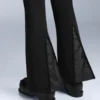 Wasserabweisende Stretch-Skihose mit ausgestelltem Bein Wasserabweisende Stretch-Skihose mit ausgestelltem Bein