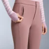 Wasserabweisende Stretch-Skihose mit ausgestelltem Bein Wasserabweisende Stretch-Skihose mit ausgestelltem Bein