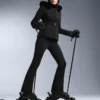 Wasserabweisende Stretch-Skihose mit ausgestelltem Bein Wasserabweisende Stretch-Skihose mit ausgestelltem Bein