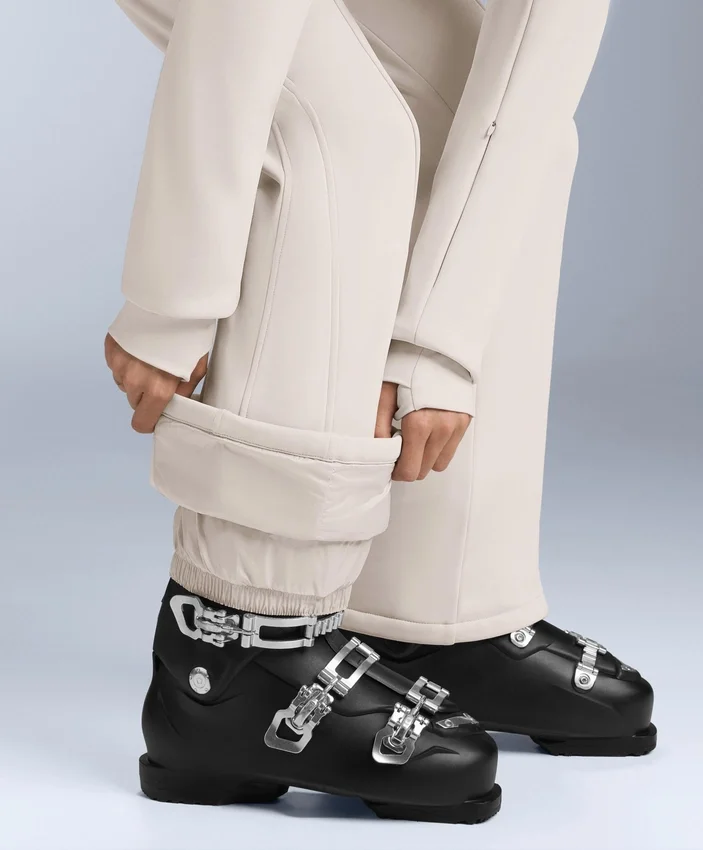 Wasserabweisender 2-in-1-Jumpsuit mit abnehmbarem, weitem Schnitt Wasserabweisender 2-in-1-Jumpsuit mit abnehmbarem, weitem Schnitt