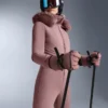 Wasserabweisender, figurbetonter Stretch-Jumpsuit für Skifahren Wasserabweisender, figurbetonter Stretch-Jumpsuit für Skifahren