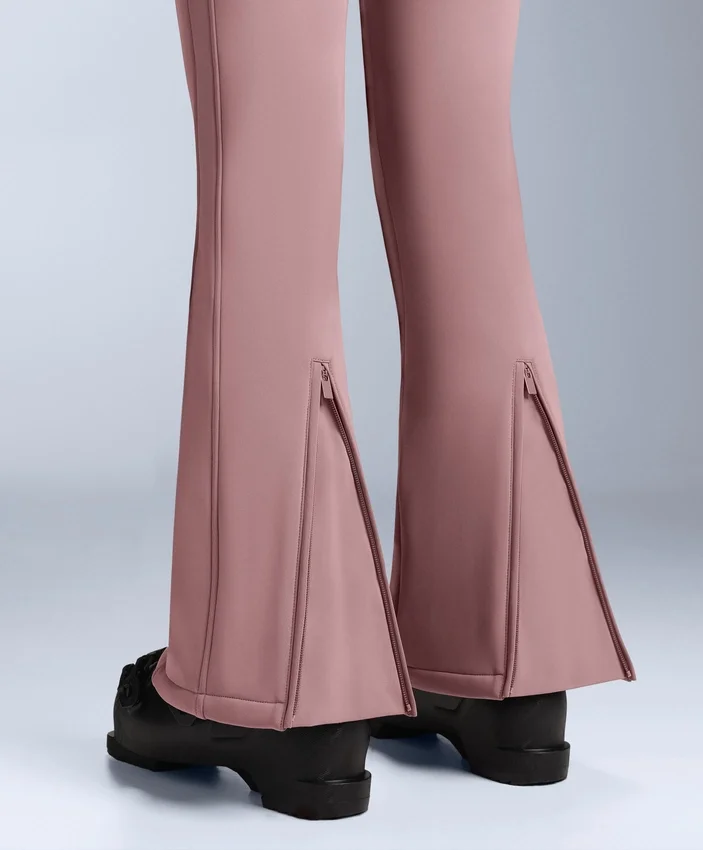 Wasserabweisender, figurbetonter Stretch-Jumpsuit für Skifahren Wasserabweisender, figurbetonter Stretch-Jumpsuit für Skifahren