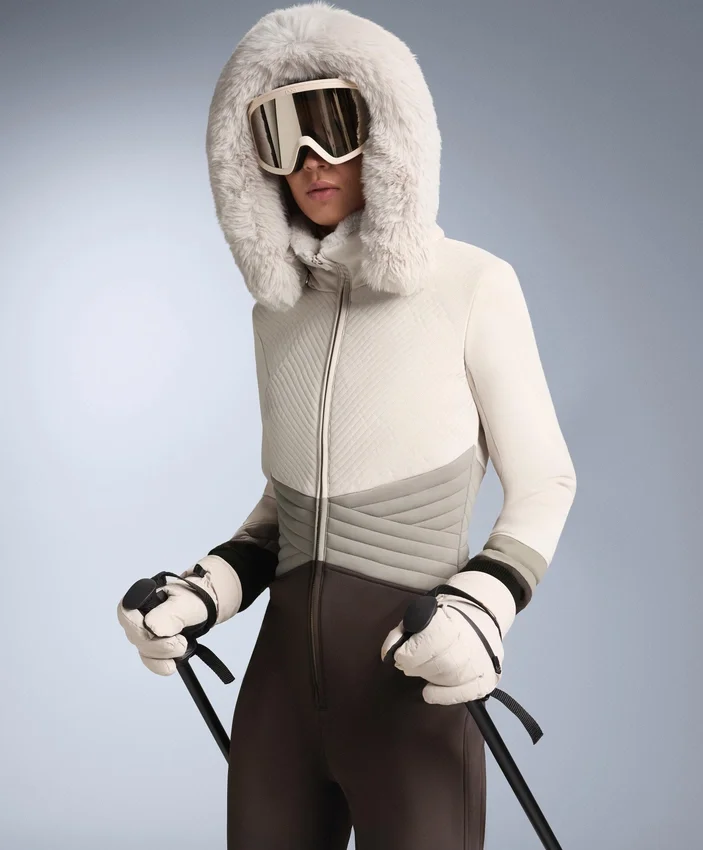 Wasserabweisender, figurbetonter Stretch-Ski-Jumpsuit im Colour-Block-Design Wasserabweisender, figurbetonter Stretch-Ski-Jumpsuit im Colour-Block-Design