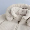 Super-taillierte, wasserabweisende Primaloft®-Skijacke im Colour-Block-Design Super-taillierte, wasserabweisende Primaloft®-Skijacke im Colour-Block-Design