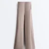 Weit geschnittene, gestreifte Hose aus Soft Touch-Modal Weit geschnittene, gestreifte Hose aus Soft Touch-Modal