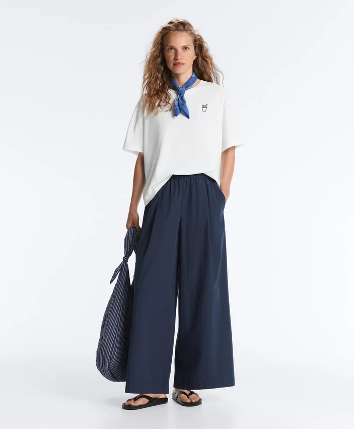 Weit geschnittene Hose aus 100 % Baumwollpopeline Weit geschnittene Hose aus 100 % Baumwollpopeline