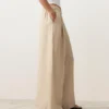 Weite, gestreifte Hose aus 100 % Leinen Weite, gestreifte Hose aus 100 % Leinen