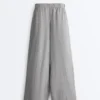 Weite, gestreifte Hose aus 100 % Leinen