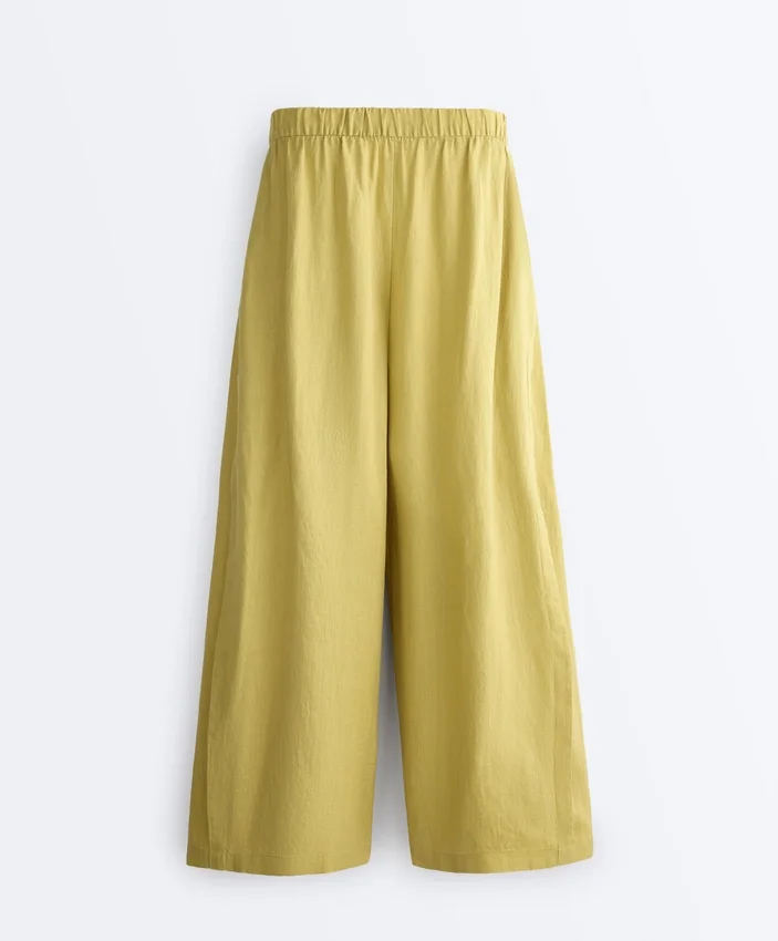 Weite Hose aus 100 % Leinen mit Seitenfalte Weite Hose aus 100 % Leinen mit Seitenfalte