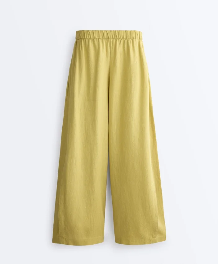 Weite Hose aus 100 % Leinen mit Seitenfalte Weite Hose aus 100 % Leinen mit Seitenfalte
