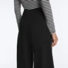 Weite Hose mit hoher Taille im Neopren-Look Weite Hose mit hoher Taille im Neopren-Look