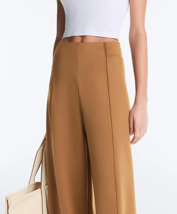 Weite Hose mit hoher Taille im Neopren-Look Weite Hose mit hoher Taille im Neopren-Look