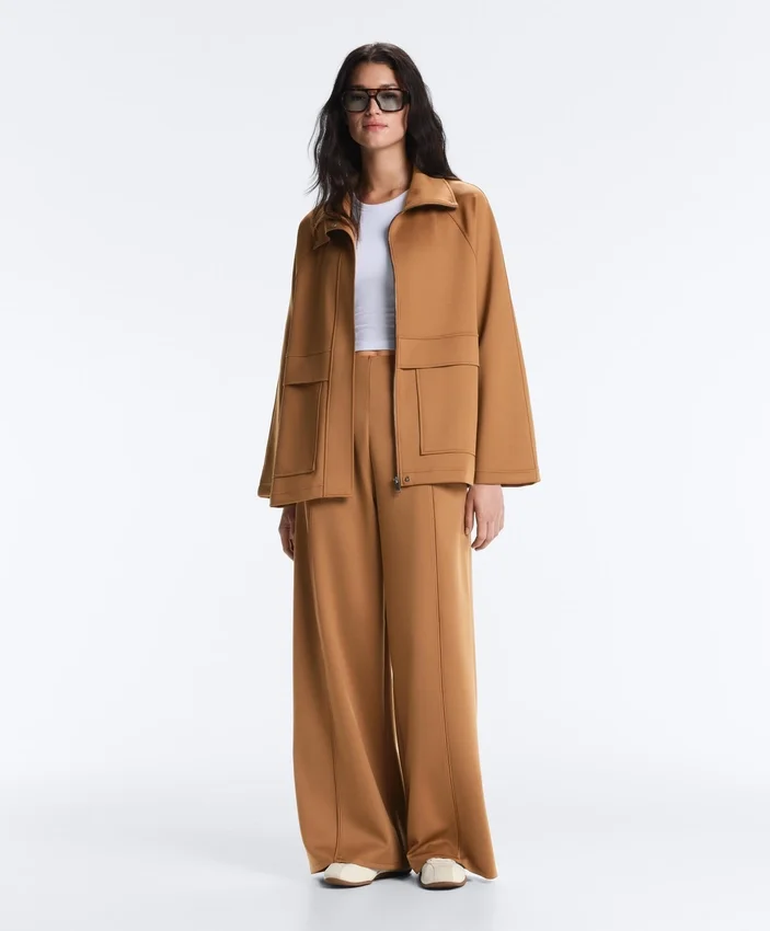 Weite Hose mit hoher Taille im Neopren-Look Weite Hose mit hoher Taille im Neopren-Look