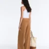 Weite Hose mit hoher Taille im Neopren-Look Weite Hose mit hoher Taille im Neopren-Look