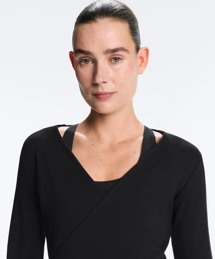 Wickel-T-Shirt aus Baumwollmischgewebe mit Rippstrick Wickel-T-Shirt aus Baumwollmischgewebe mit Rippstrick